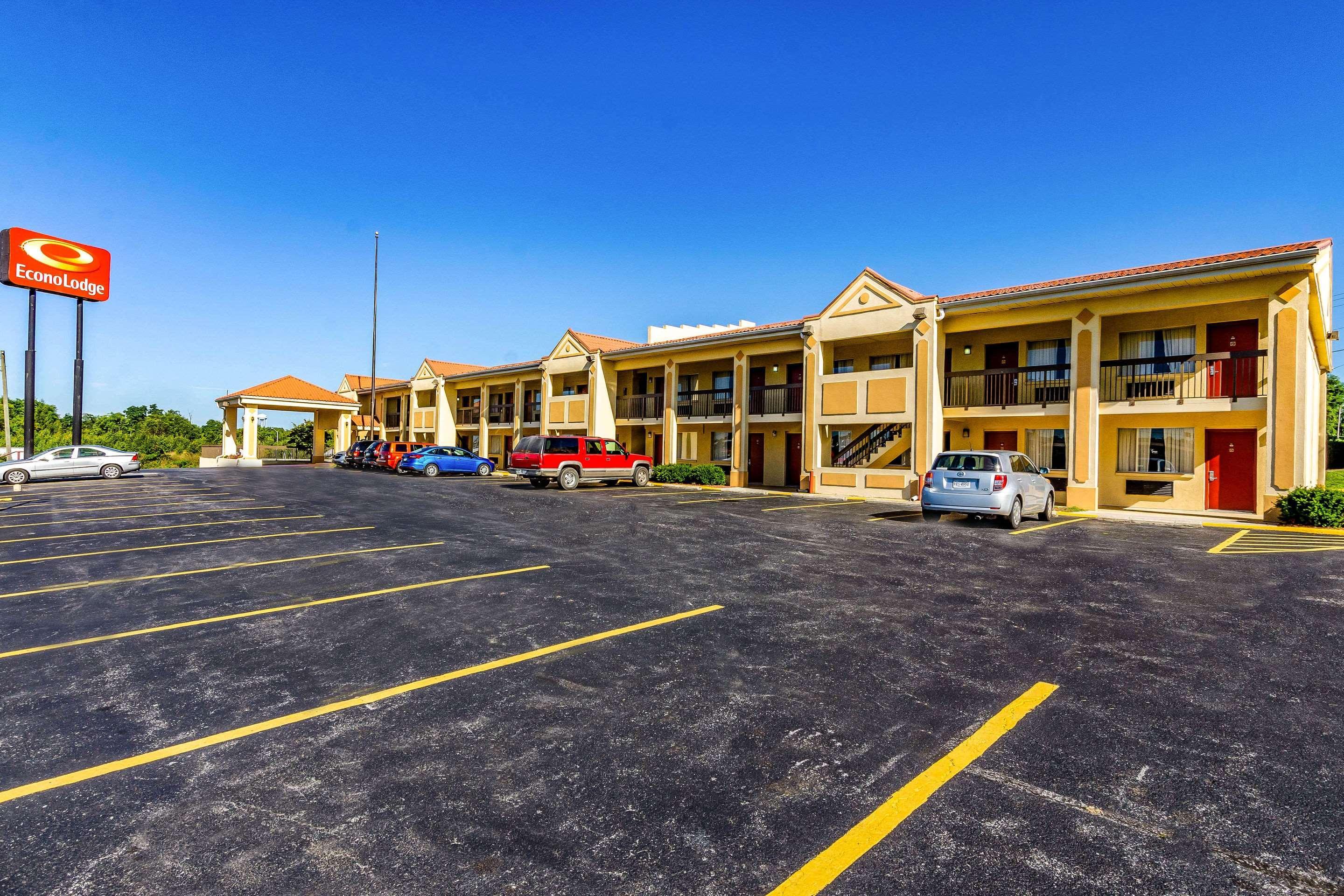 Econo Lodge Christiansburg-Blacksburg I-81 Exterior foto