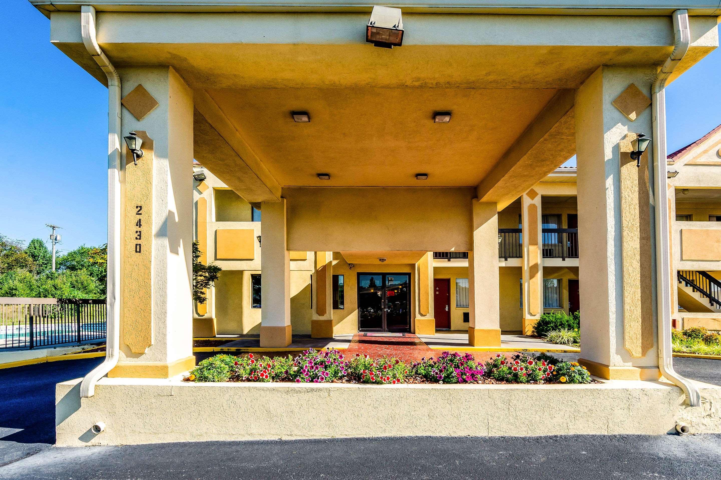 Econo Lodge Christiansburg-Blacksburg I-81 Exterior foto