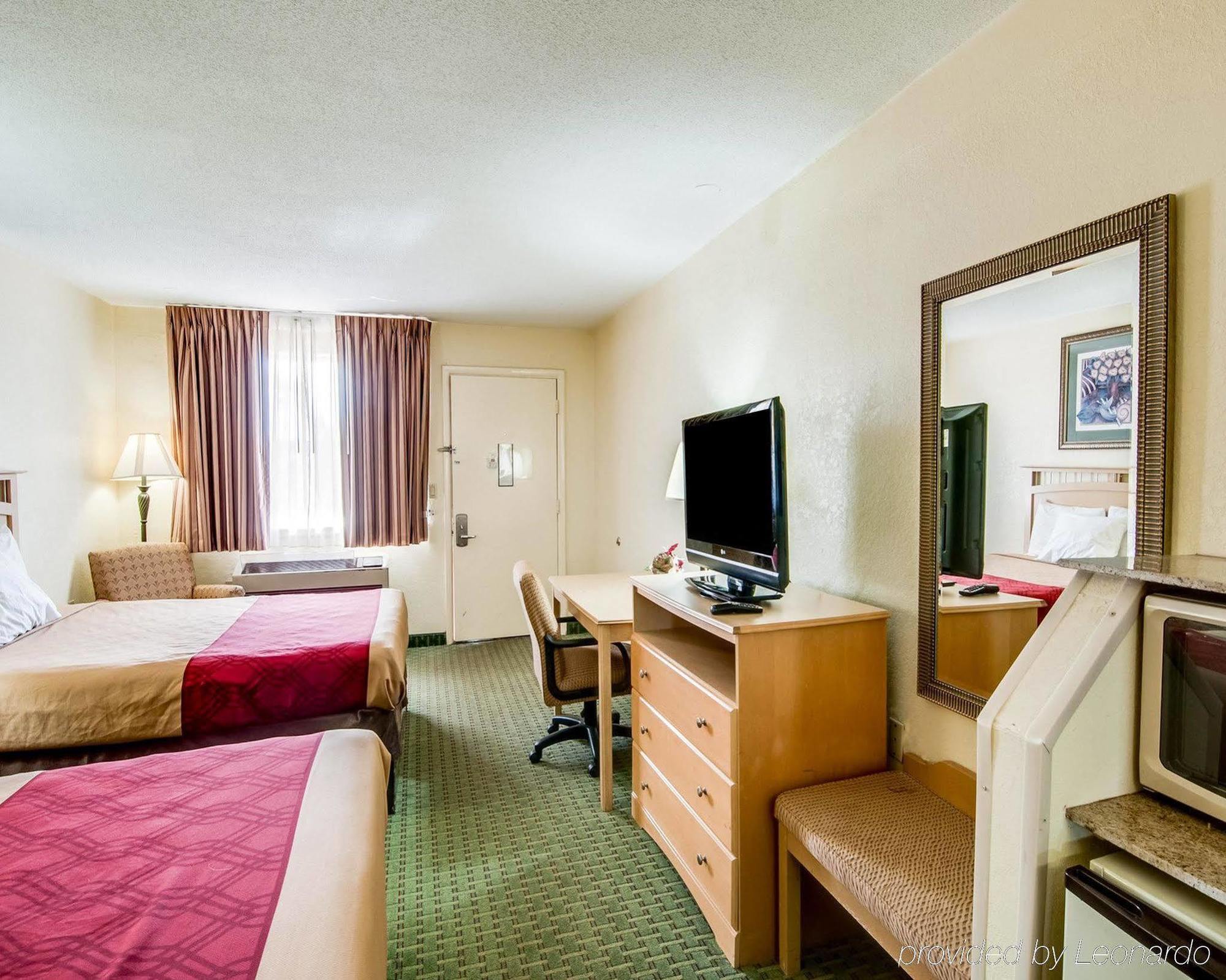 Econo Lodge Christiansburg-Blacksburg I-81 Exterior foto